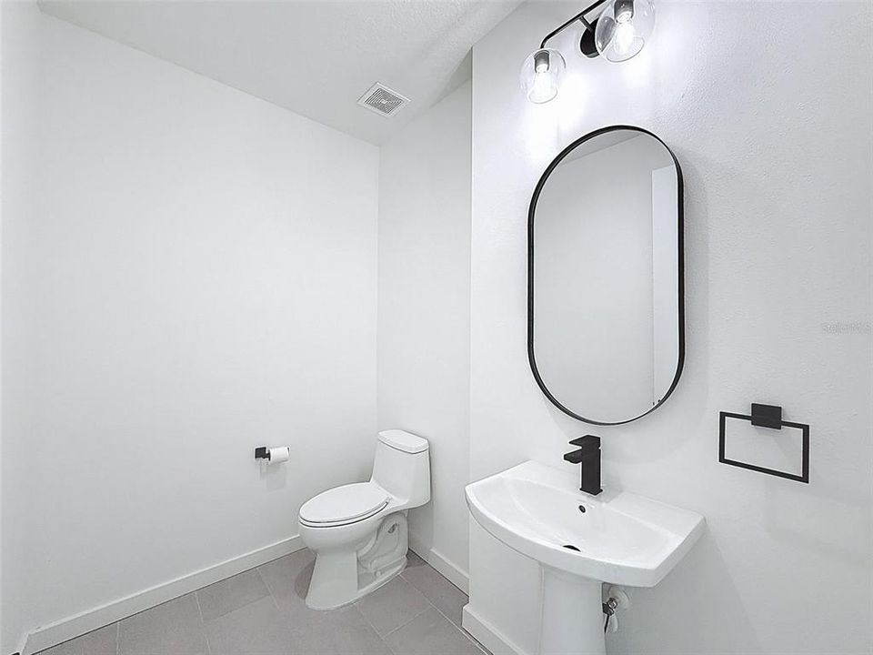 В аренду: $5,000 (3 спален, 3 ванн, 2104 Квадратных фут)