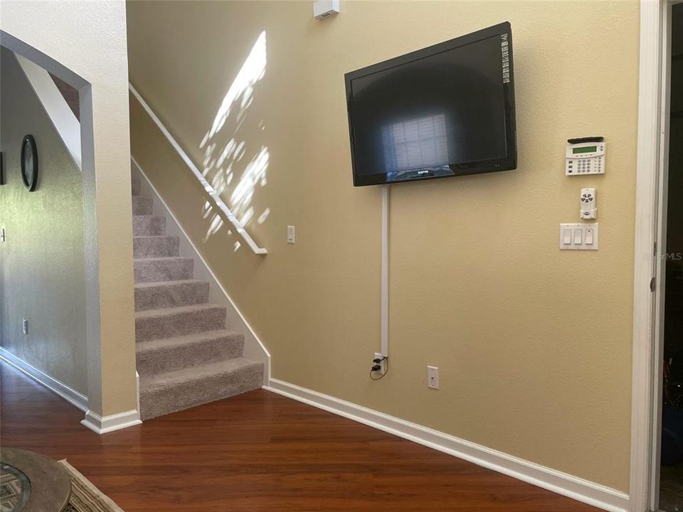 В аренду: $2,450 (4 спален, 2 ванн, 1775 Квадратных фут)