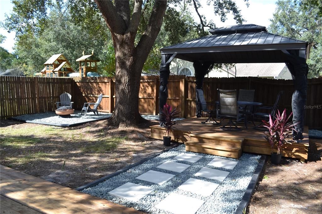 For Sale: $379,900 (3 beds, 2 baths, 1268 Square Feet)