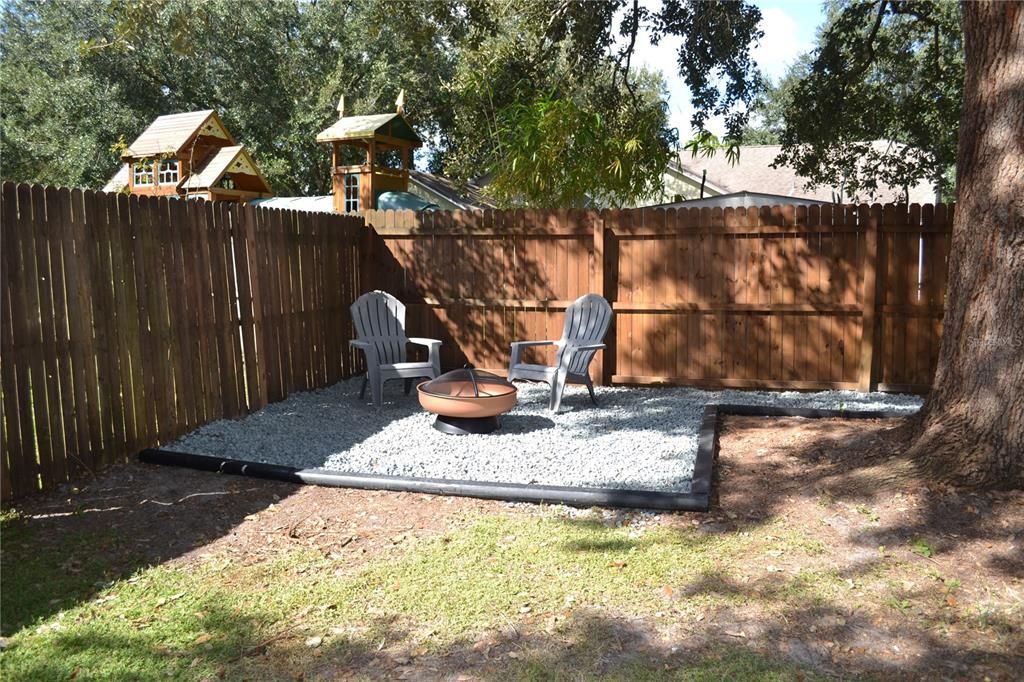 For Sale: $379,900 (3 beds, 2 baths, 1268 Square Feet)