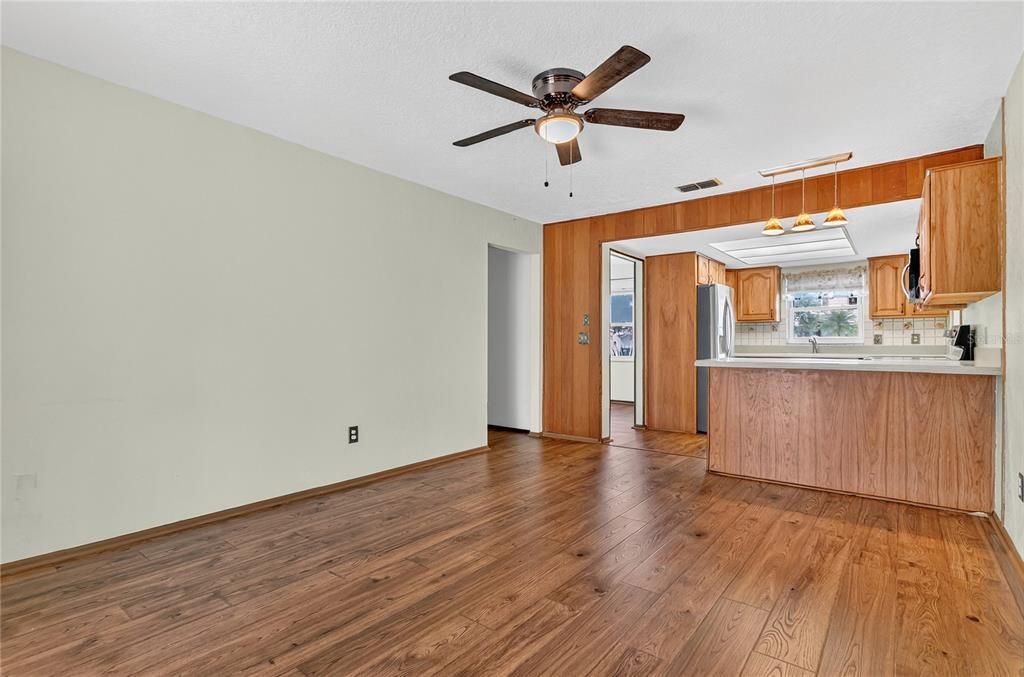 待售: $400,000 (3 贝兹, 2 浴室, 1544 平方英尺)