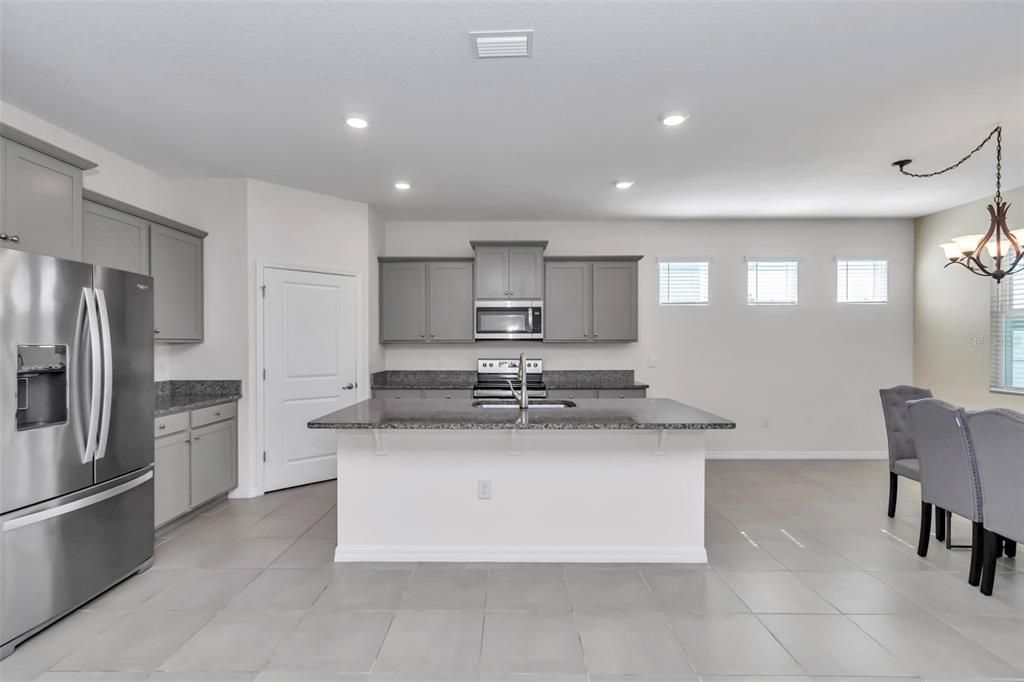 For Sale: $345,000 (4 beds, 2 baths, 2039 Square Feet)