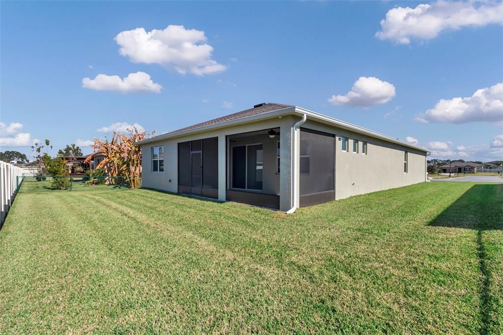 For Sale: $345,000 (4 beds, 2 baths, 2039 Square Feet)