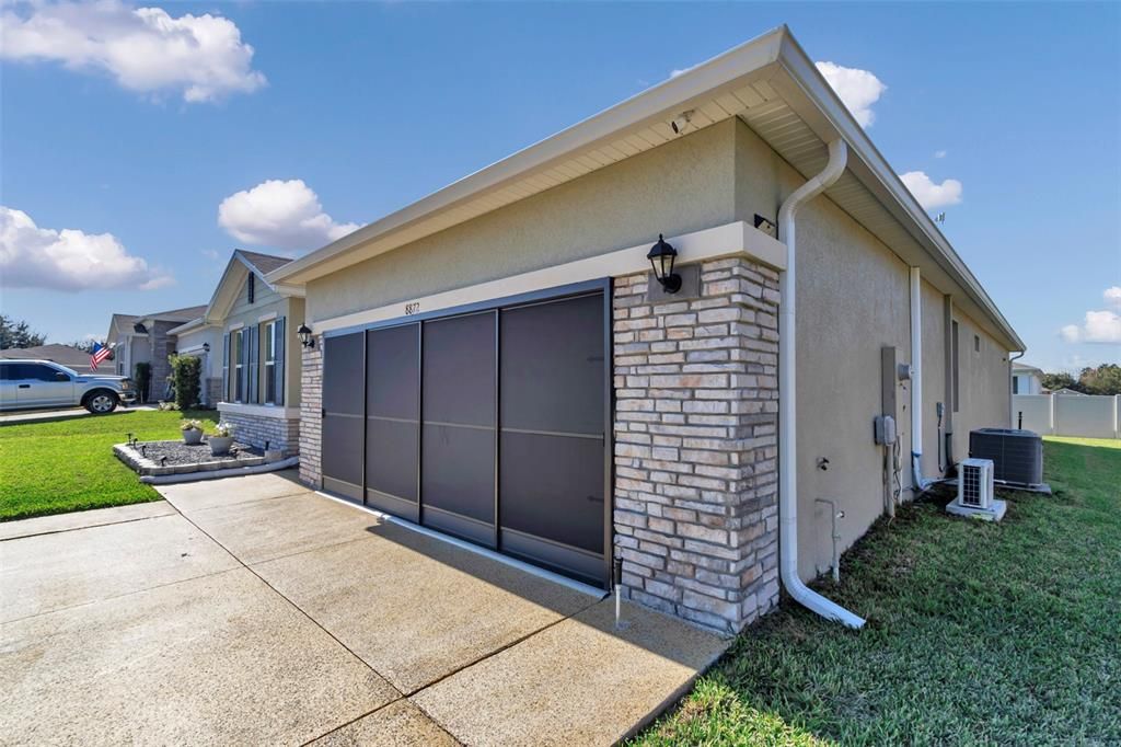 For Sale: $345,000 (4 beds, 2 baths, 2039 Square Feet)