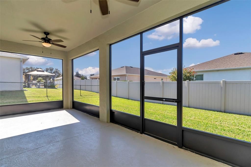 For Sale: $345,000 (4 beds, 2 baths, 2039 Square Feet)