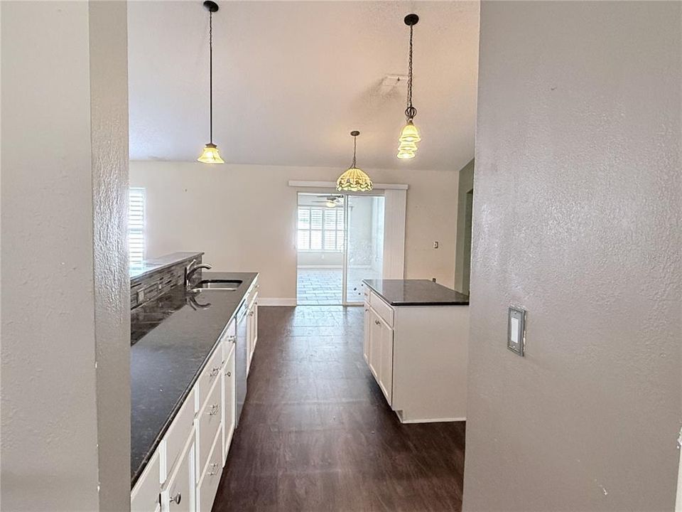 For Sale: $309,000 (4 beds, 2 baths, 2255 Square Feet)