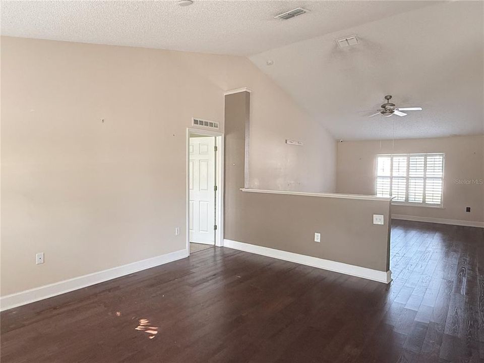 For Sale: $309,000 (4 beds, 2 baths, 2255 Square Feet)