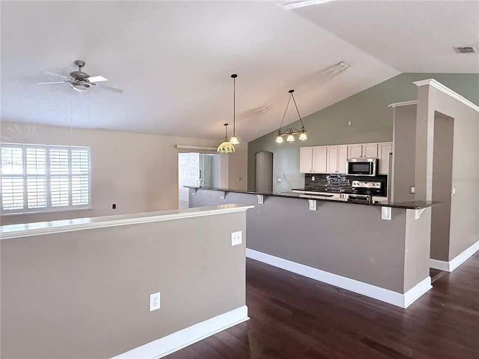 For Sale: $309,000 (4 beds, 2 baths, 2255 Square Feet)