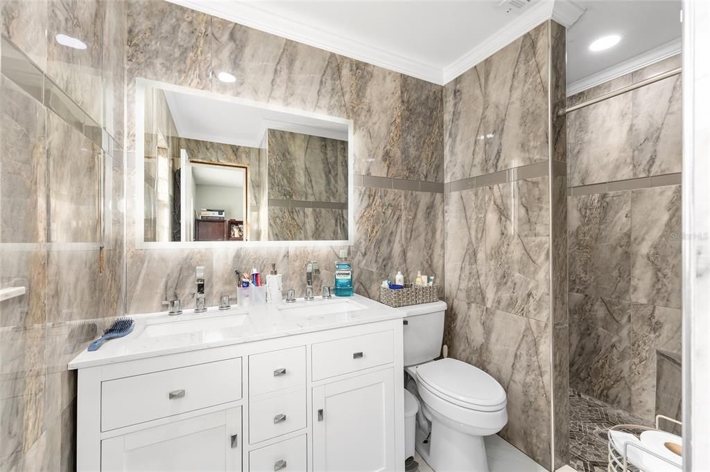 For Sale: $310,000 (4 beds, 2 baths, 1679 Square Feet)