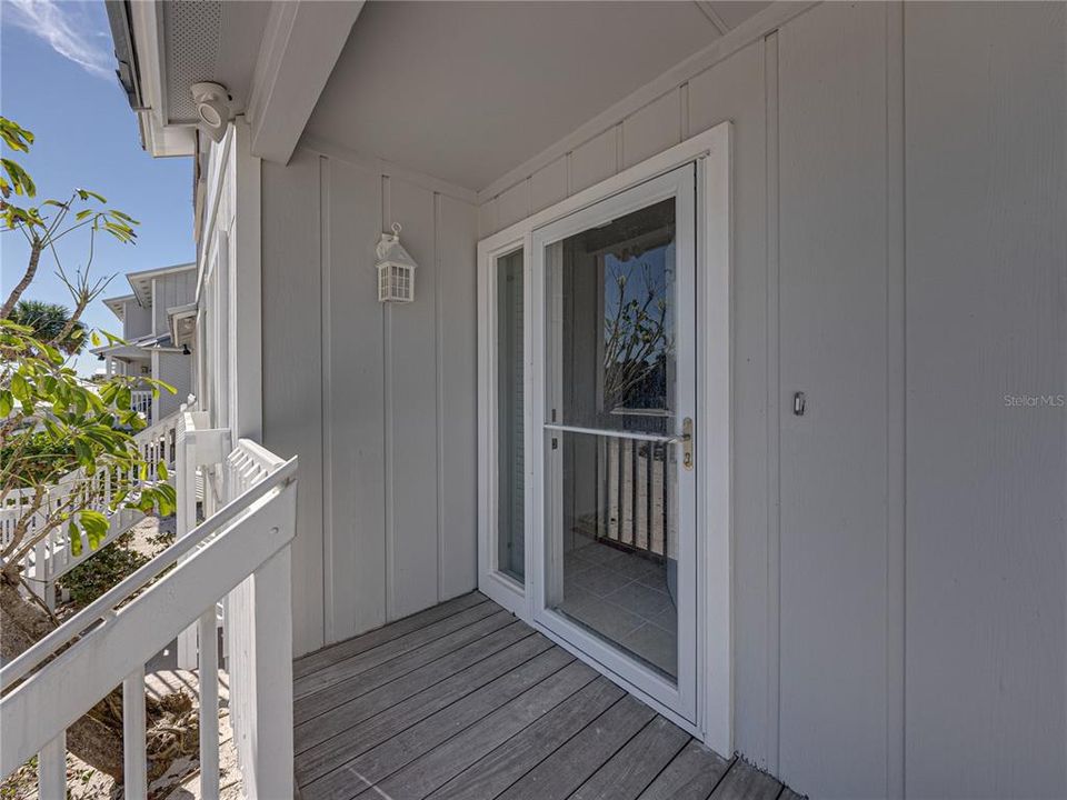 待售: $2,450,000 (2 贝兹, 2 浴室, 1328 平方英尺)