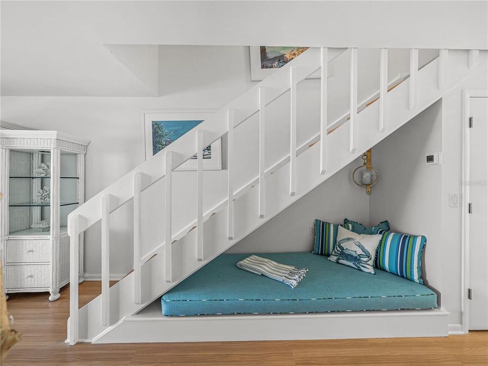 待售: $2,450,000 (2 贝兹, 2 浴室, 1328 平方英尺)