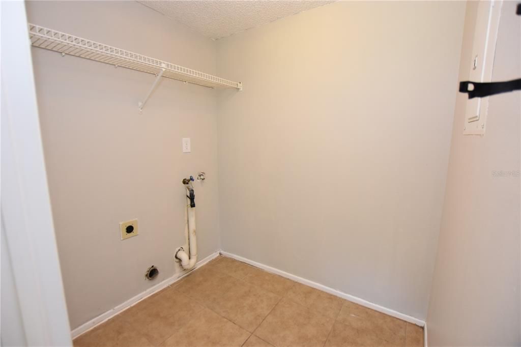 В аренду: $1,315 (2 спален, 1 ванн, 992 Квадратных фут)