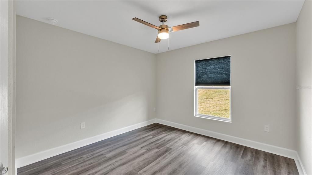 En Venta: $379,900 (4 camas, 2 baños, 1944 Pies cuadrados)