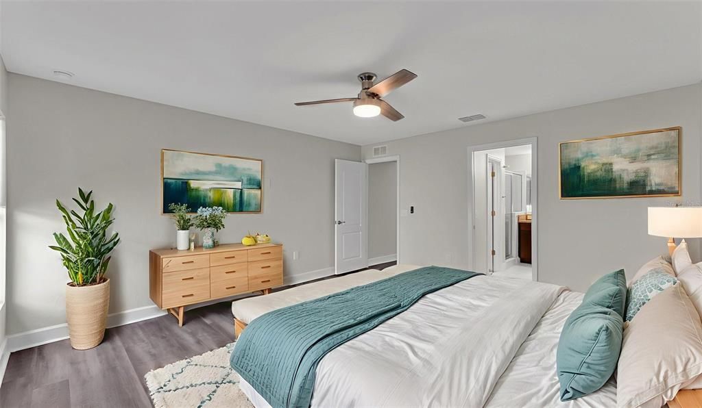 En Venta: $379,900 (4 camas, 2 baños, 1944 Pies cuadrados)