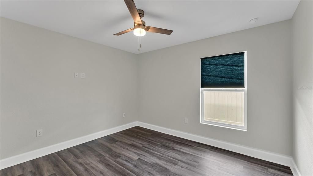 En Venta: $379,900 (4 camas, 2 baños, 1944 Pies cuadrados)