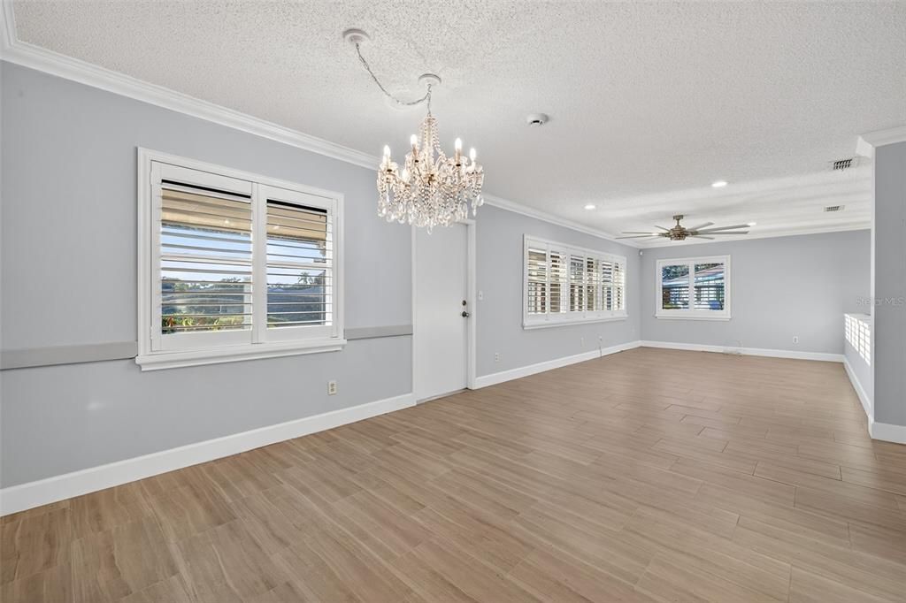 На продажу: $249,900 (2 спален, 2 ванн, 1878 Квадратных фут)