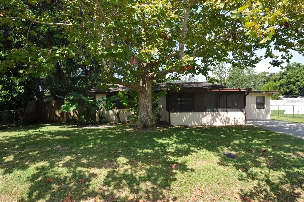 For Rent: $1,395 (3 beds, 1 baths, 912 Square Feet)