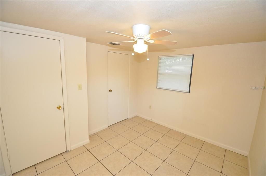 For Rent: $1,395 (3 beds, 1 baths, 912 Square Feet)