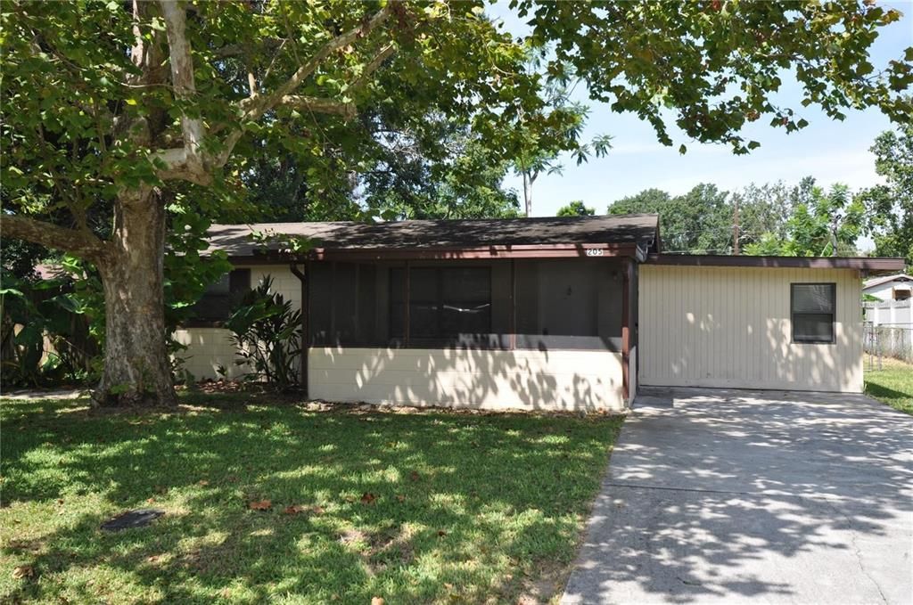 For Rent: $1,395 (3 beds, 1 baths, 912 Square Feet)