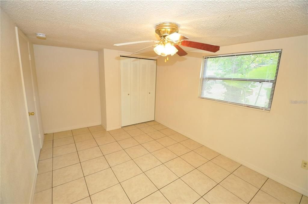 For Rent: $1,395 (3 beds, 1 baths, 912 Square Feet)