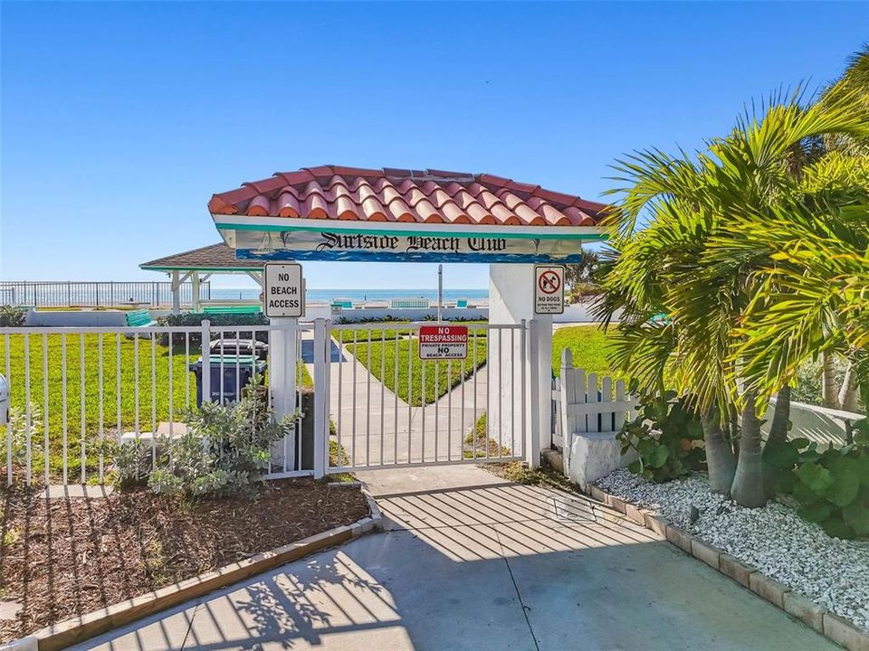 For Sale: $699,900 (2 beds, 1 baths, 825 Square Feet)