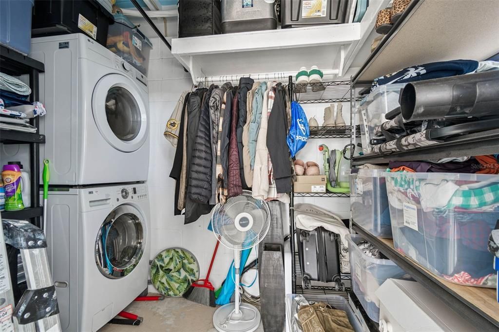 For Sale: $699,900 (2 beds, 1 baths, 825 Square Feet)