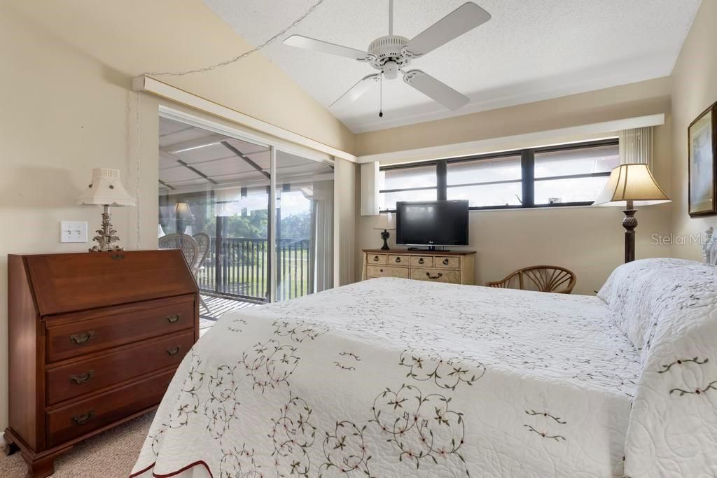 待售: $159,900 (2 贝兹, 2 浴室, 832 平方英尺)