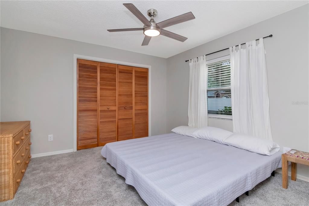 Active With Contract: $431,500 (3 beds, 2 baths, 2000 Square Feet)