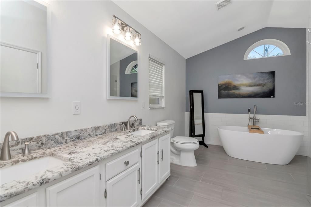 Active With Contract: $431,500 (3 beds, 2 baths, 2000 Square Feet)