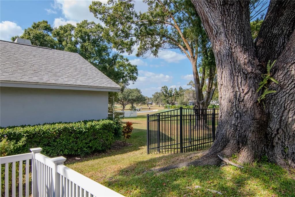 Active With Contract: $431,500 (3 beds, 2 baths, 2000 Square Feet)
