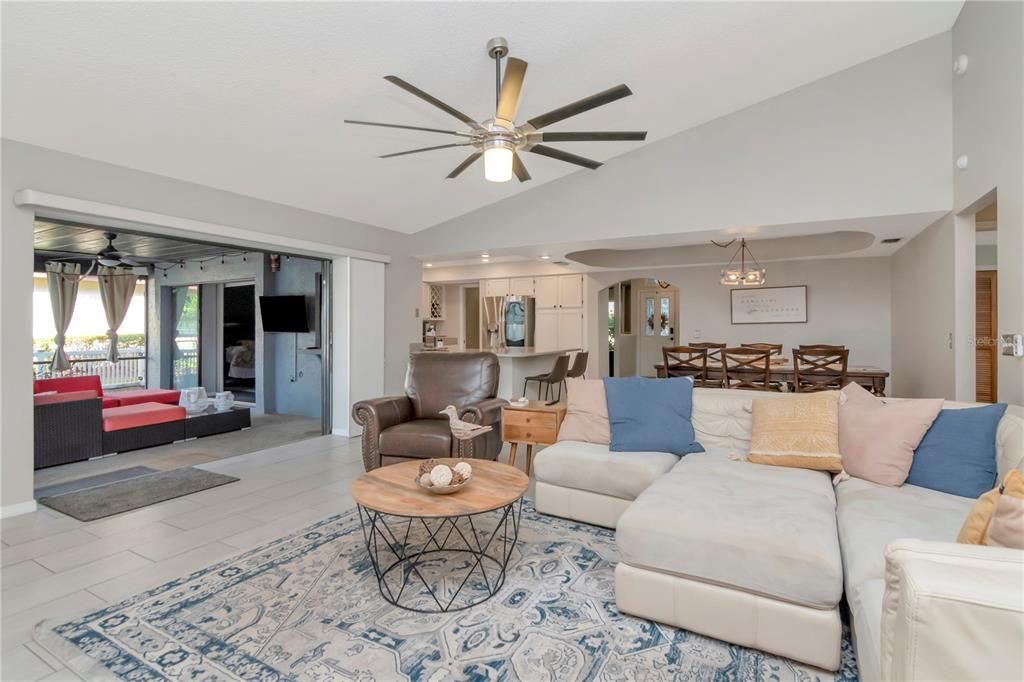 Active With Contract: $431,500 (3 beds, 2 baths, 2000 Square Feet)