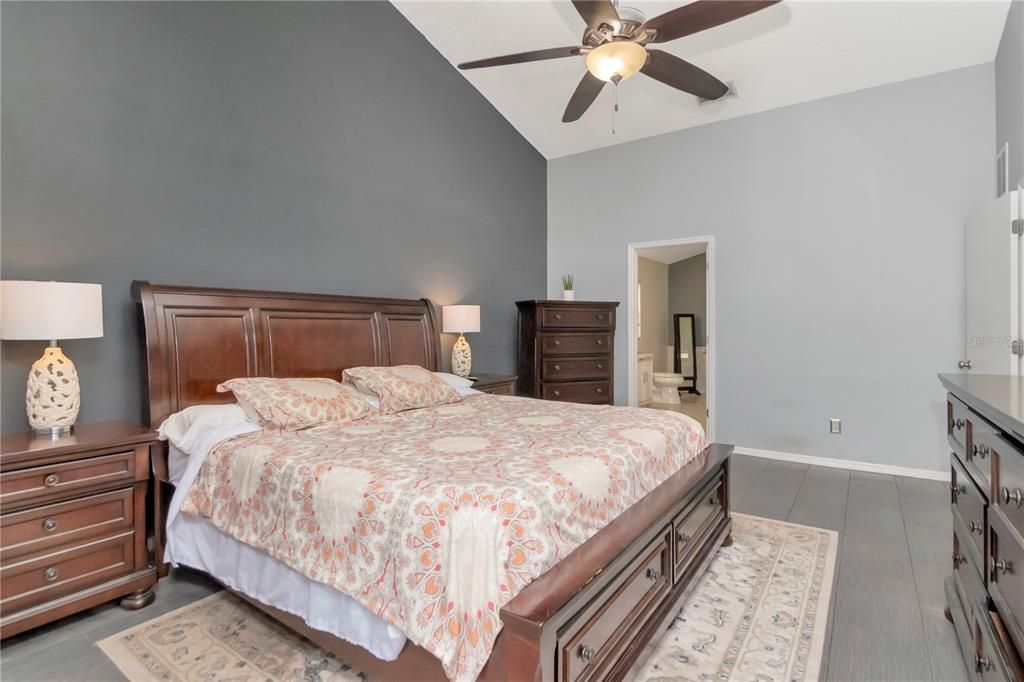 Active With Contract: $431,500 (3 beds, 2 baths, 2000 Square Feet)