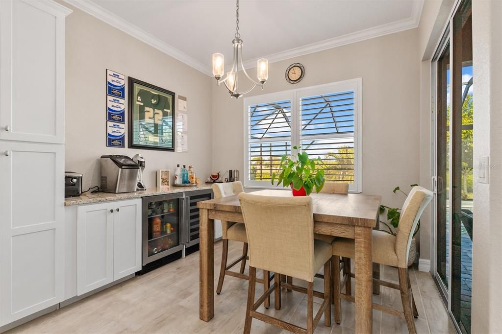 En Venta: $1,075,000 (4 camas, 2 baños, 2366 Pies cuadrados)