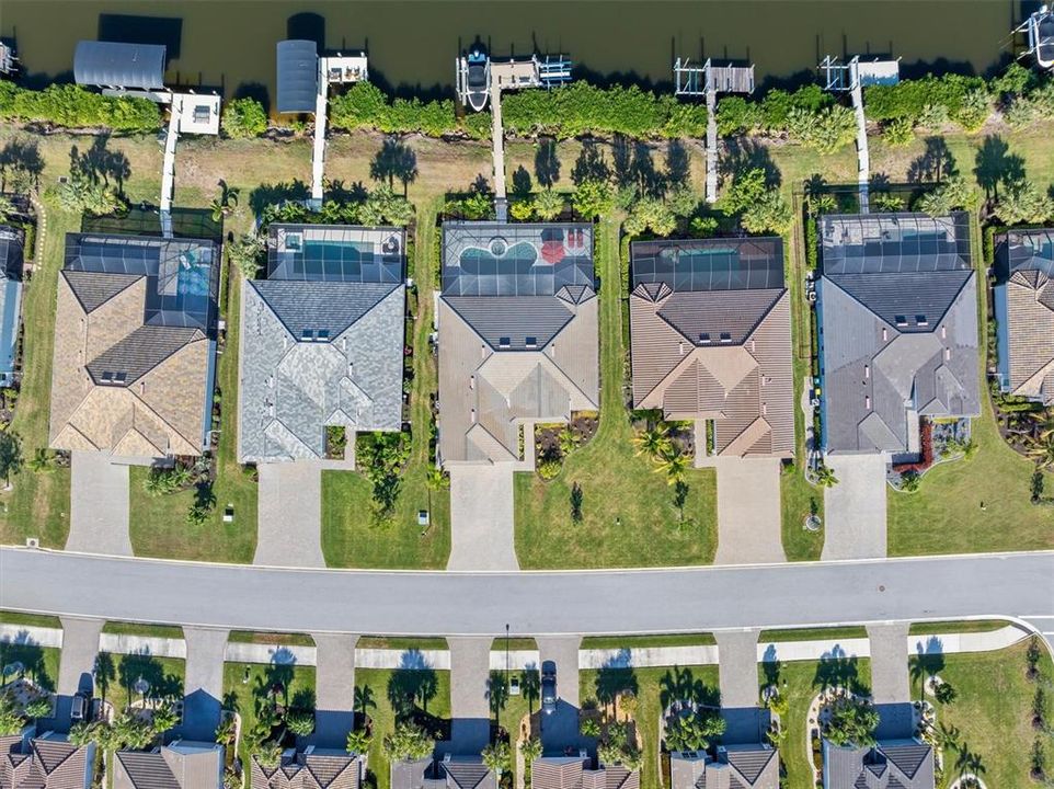 En Venta: $1,075,000 (4 camas, 2 baños, 2366 Pies cuadrados)