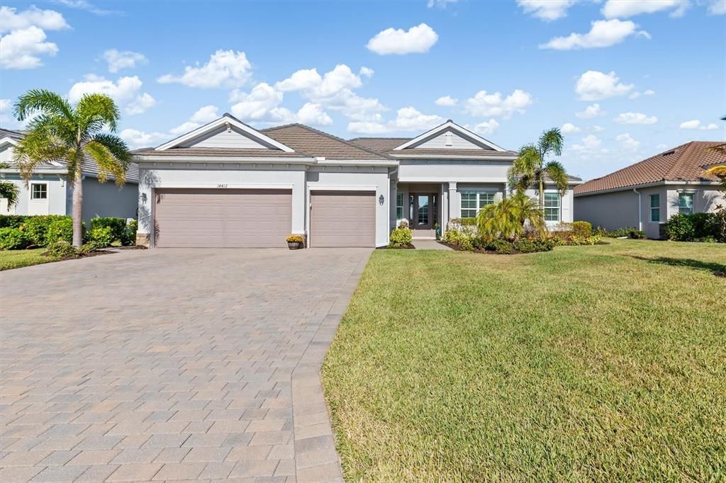 En Venta: $1,075,000 (4 camas, 2 baños, 2366 Pies cuadrados)