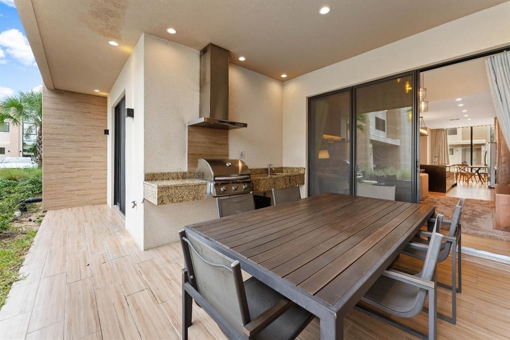 待售: $620,000 (4 贝兹, 4 浴室, 2356 平方英尺)