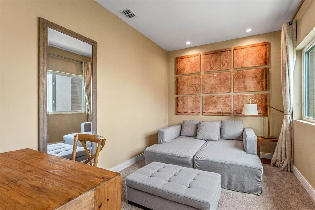 待售: $620,000 (4 贝兹, 4 浴室, 2356 平方英尺)