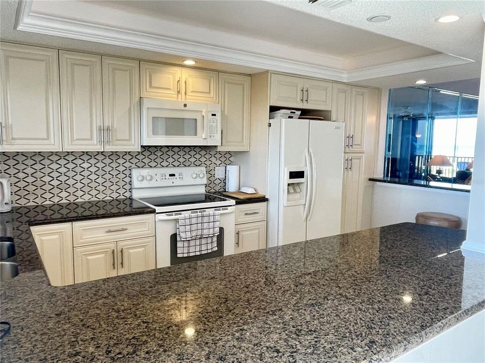 For Rent: $6,900 (2 beds, 2 baths, 1464 Square Feet)