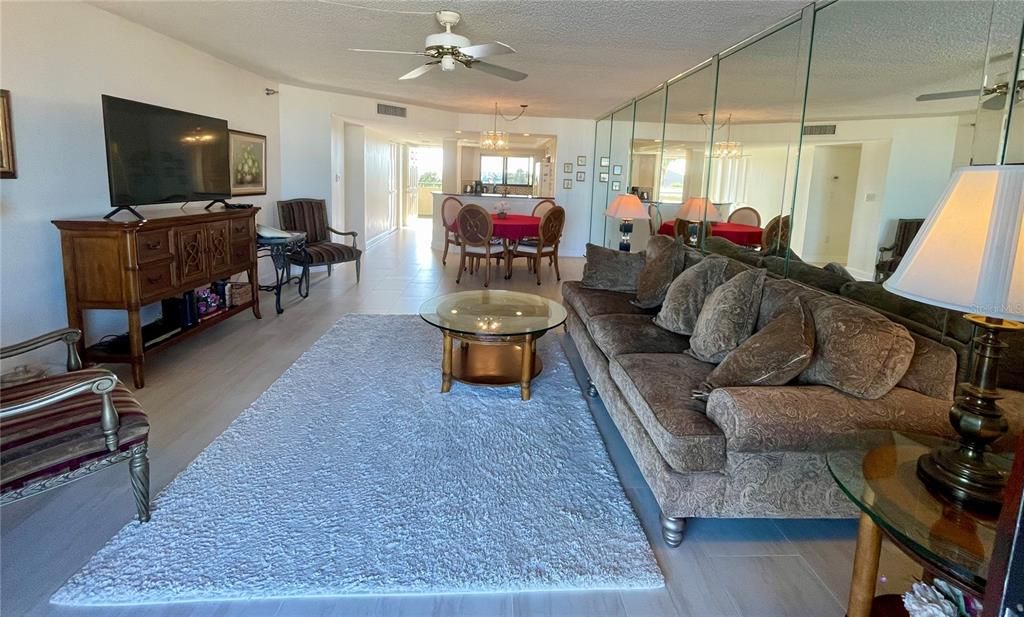 For Rent: $6,900 (2 beds, 2 baths, 1464 Square Feet)