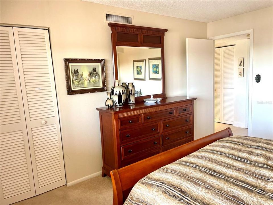 For Rent: $6,900 (2 beds, 2 baths, 1464 Square Feet)