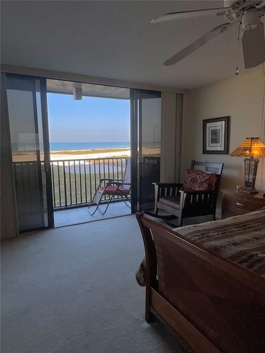 For Rent: $6,900 (2 beds, 2 baths, 1464 Square Feet)