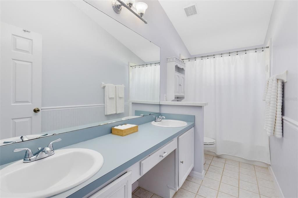 Active With Contract: $549,900 (4 beds, 3 baths, 2579 Square Feet)