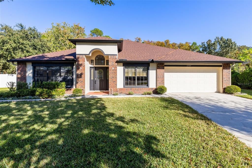 Active With Contract: $549,900 (4 beds, 3 baths, 2579 Square Feet)