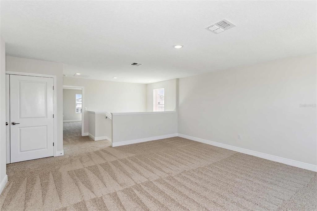 For Sale: $555,324 (5 beds, 3 baths, 3183 Square Feet)