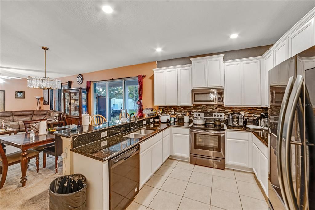 待售: $459,990 (5 贝兹, 3 浴室, 3033 平方英尺)