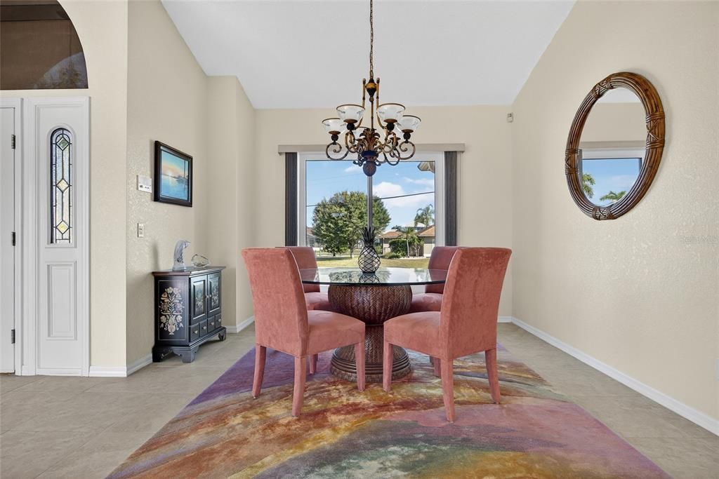 En Venta: $750,000 (3 camas, 2 baños, 2061 Pies cuadrados)