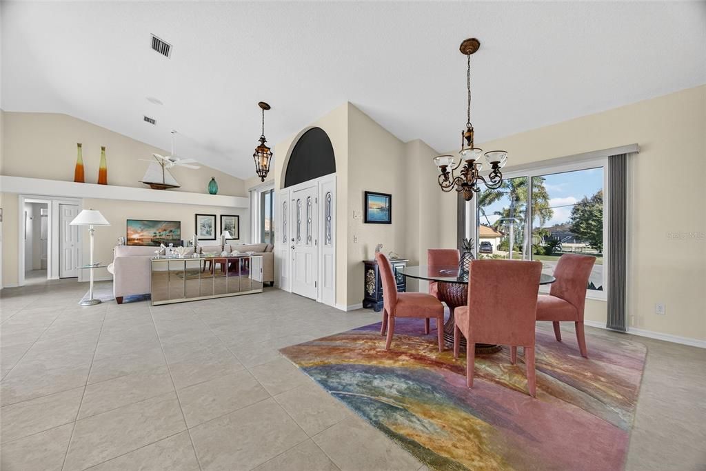 En Venta: $750,000 (3 camas, 2 baños, 2061 Pies cuadrados)