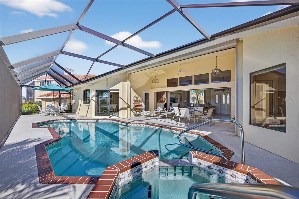 En Venta: $750,000 (3 camas, 2 baños, 2061 Pies cuadrados)