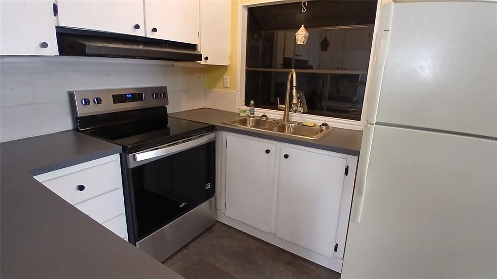 待售: $109,500 (2 贝兹, 2 浴室, 1152 平方英尺)