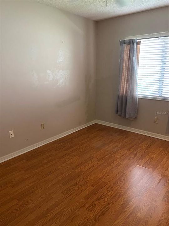 For Rent: $2,000 (3 beds, 2 baths, 1285 Square Feet)